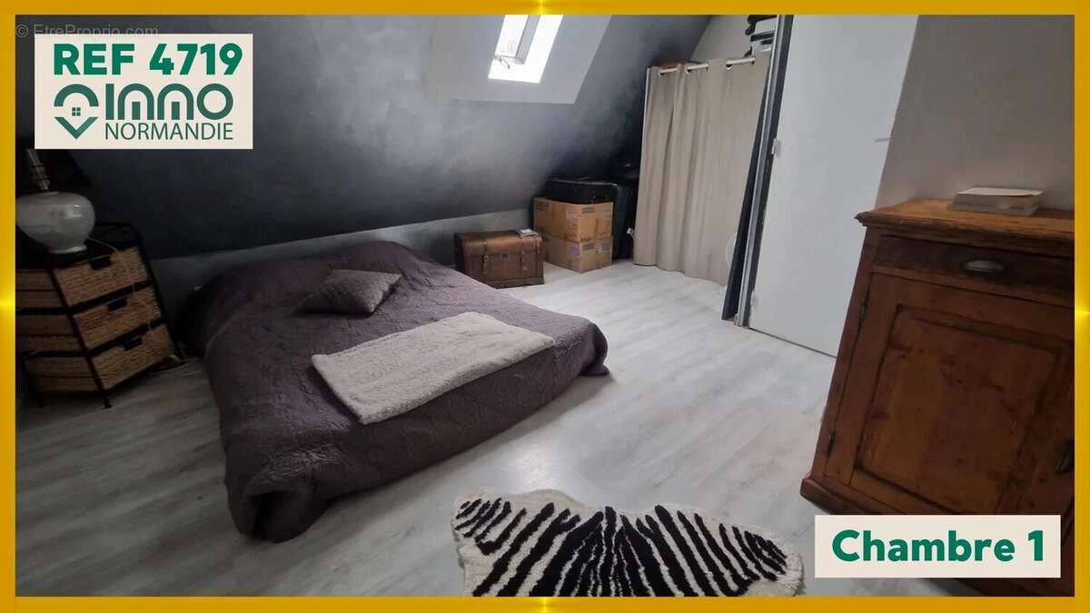 Maison à COURBEPINE