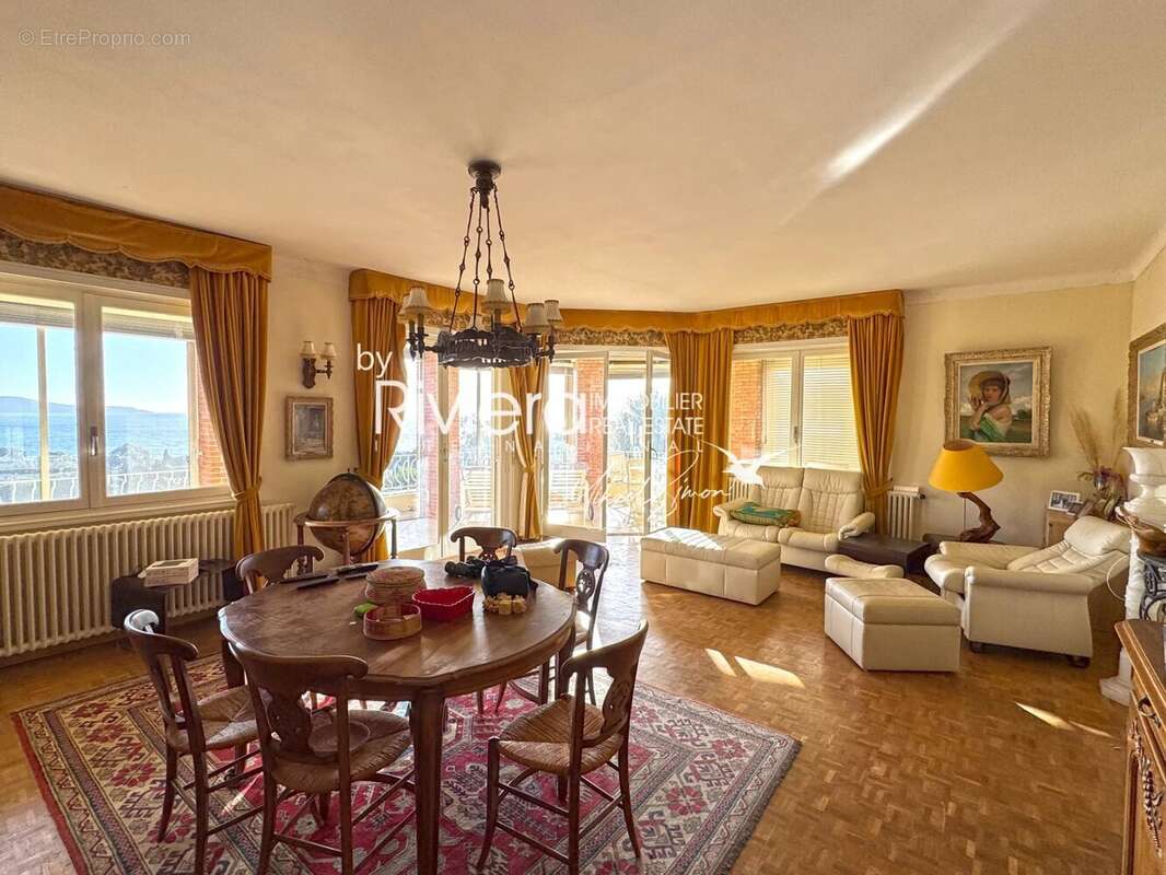 Maison à CAVALAIRE-SUR-MER