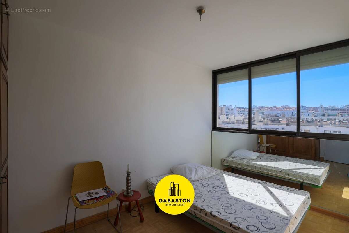 Appartement à MARSEILLE-7E