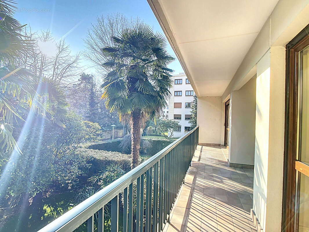 Appartement à FONTENAY-SOUS-BOIS