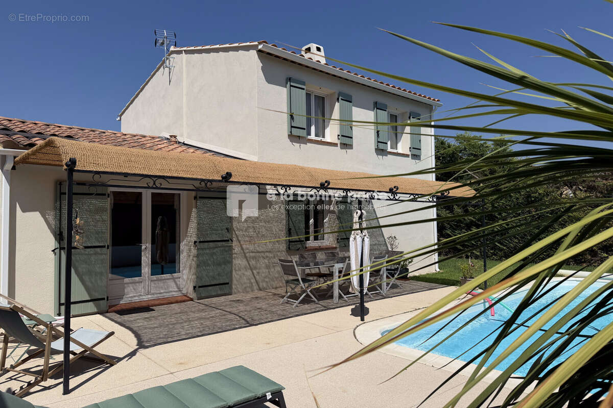 Maison 109 m² à Aubagne  - photo 2