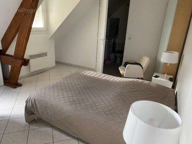 Appartement à EPERNON