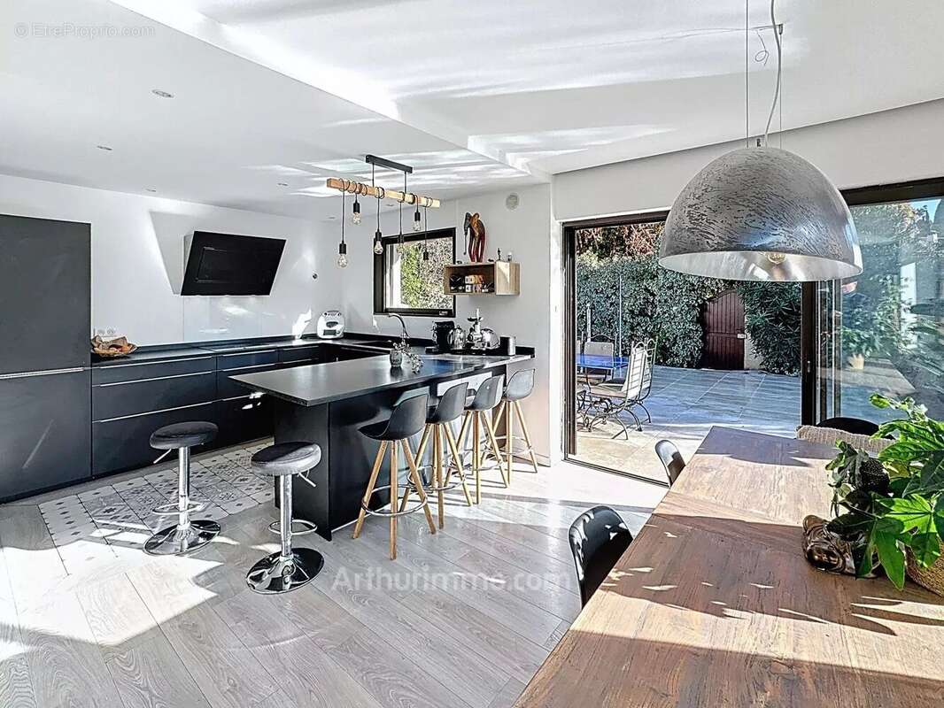 Maison à MOUANS-SARTOUX