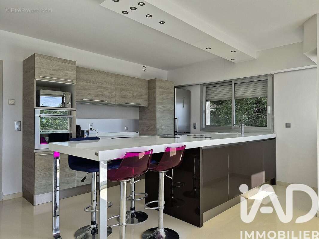 Photo 6 - Maison à VEYRE-MONTON