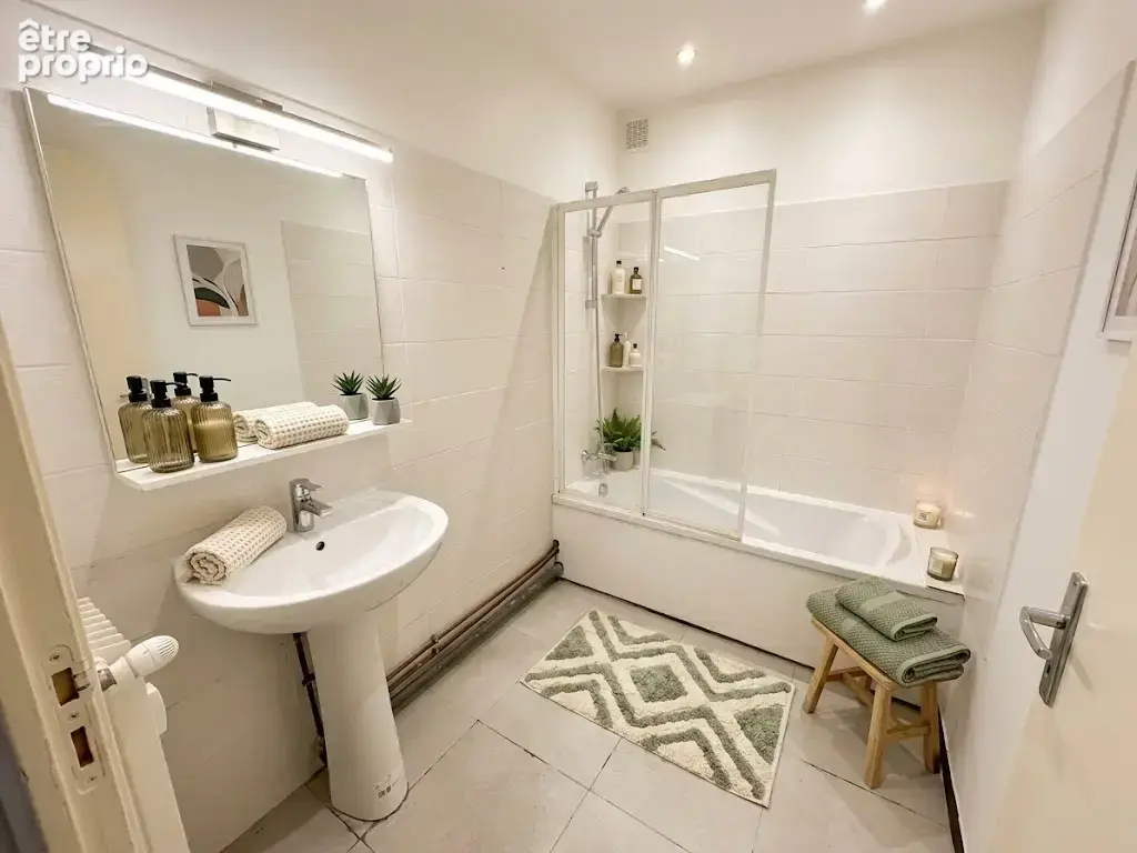 AIX EN PROVENCE, proche centre-ville, appartement 2 pièces de 60 m2, ascenseur, parking - photo 5