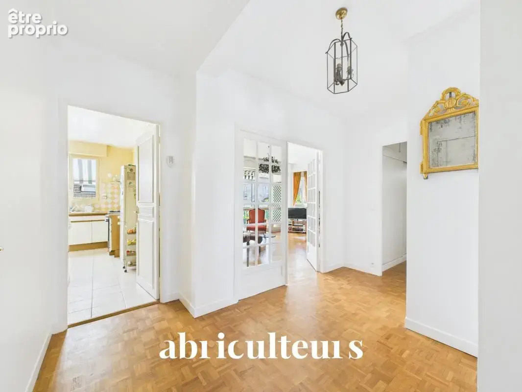 Appartement familial de 120 m² – 4 chambres – Balcons, Box & Cave - Bourg-la-Reine - photo 6