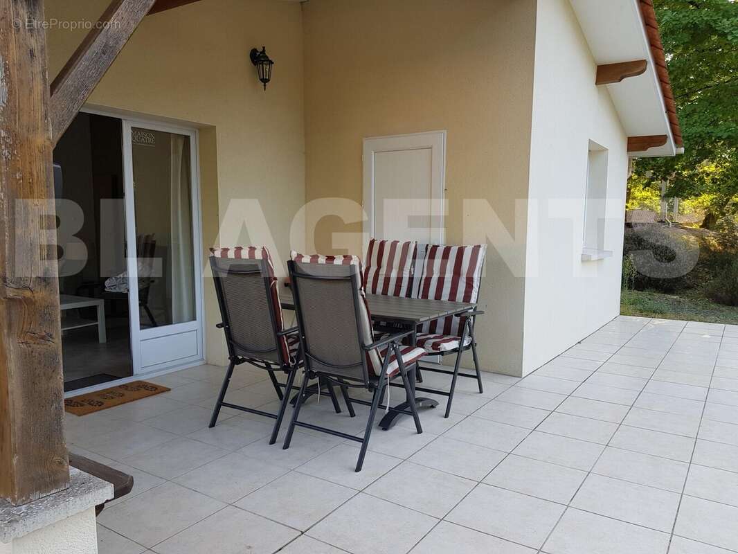 104 2(1) - Maison à BROSSAC