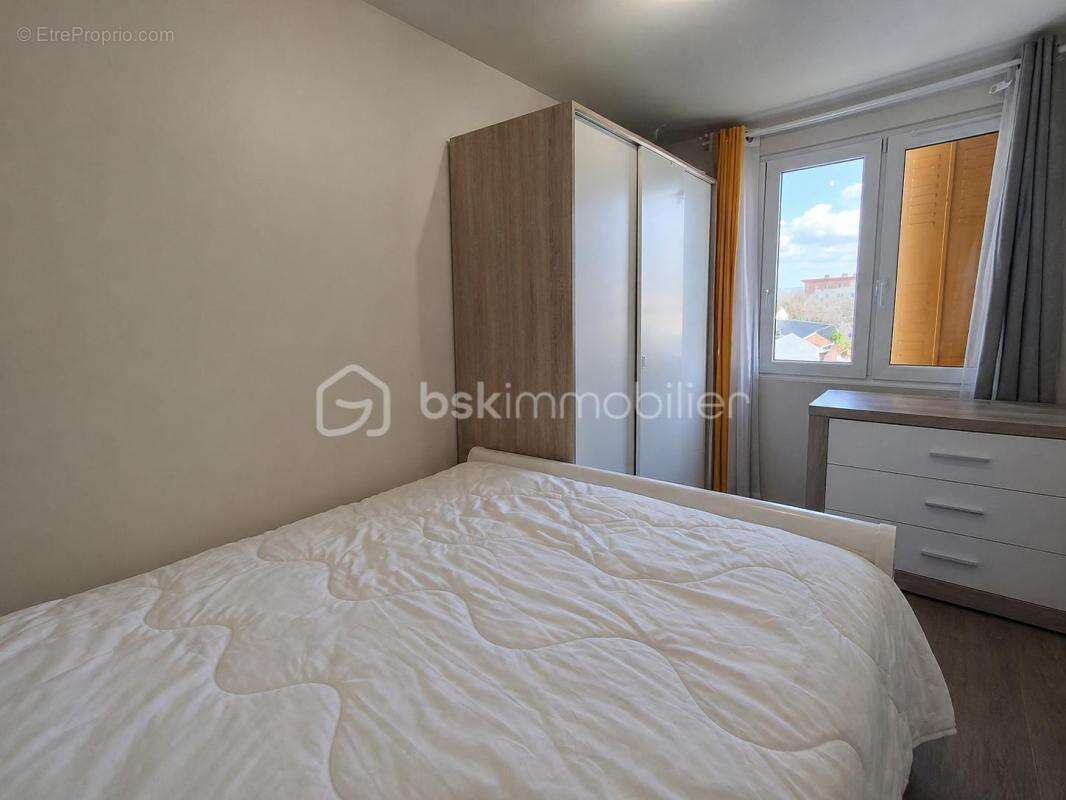 ***appartement 56m2  2chambres refait a neuf avec balcon, cave, box parking privatif dieppe*** - photo 15