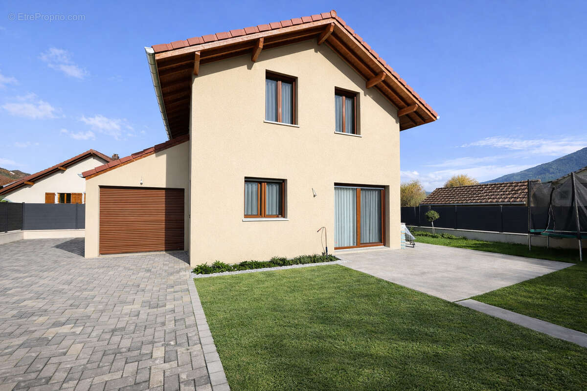 Maison à PEILLONNEX