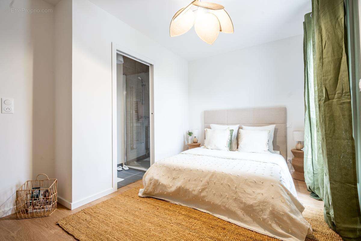 Maison à LA CHAPELLE-SUR-ERDRE