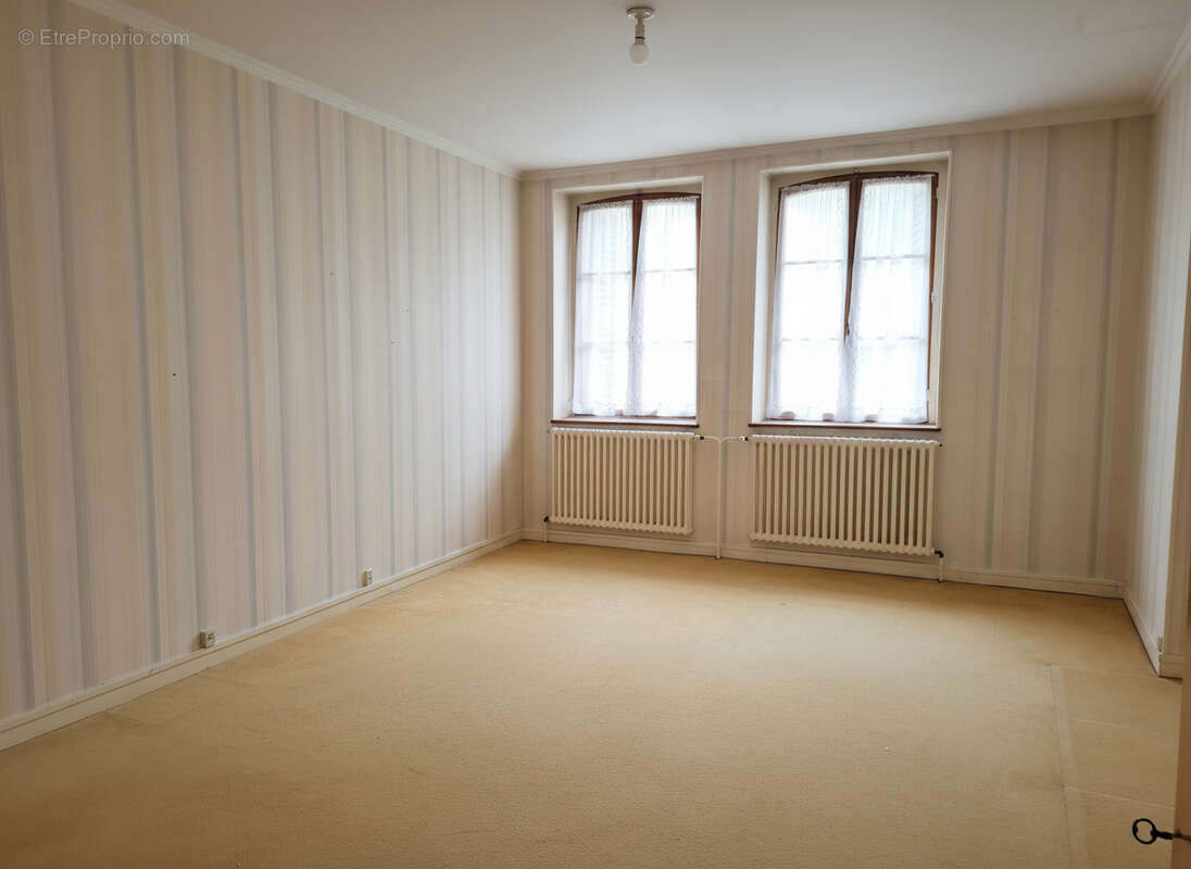 Appartement à SAINT-AMAND-MONTROND