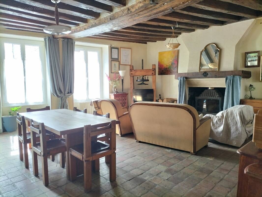 Maison à MILLY-LA-FORET