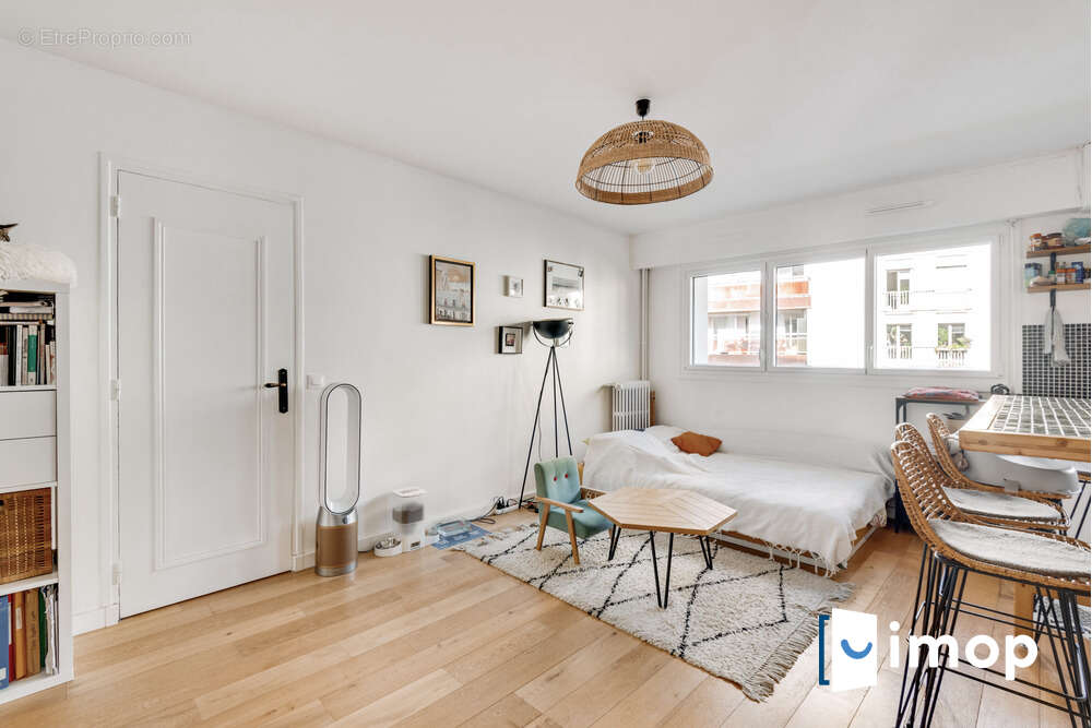 Appartement à PARIS-19E