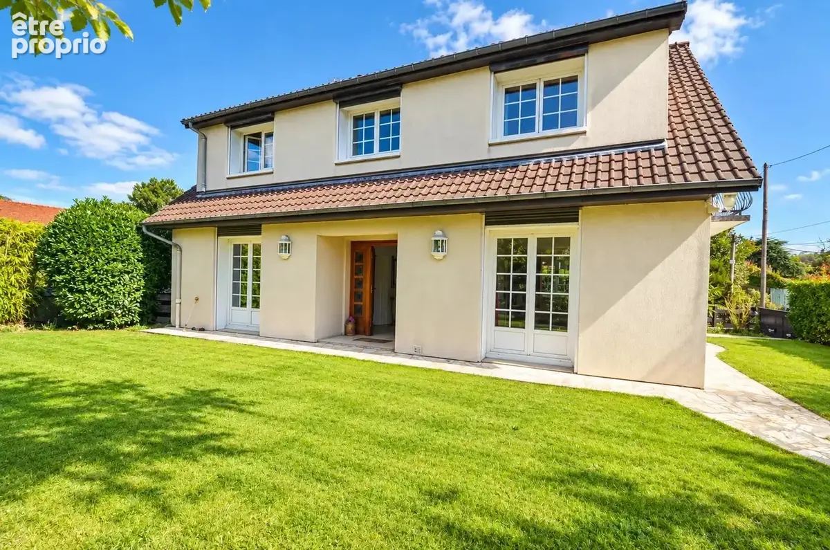 Photo Maison à Croissy-Sur-Seine au prix de 1 087 000€