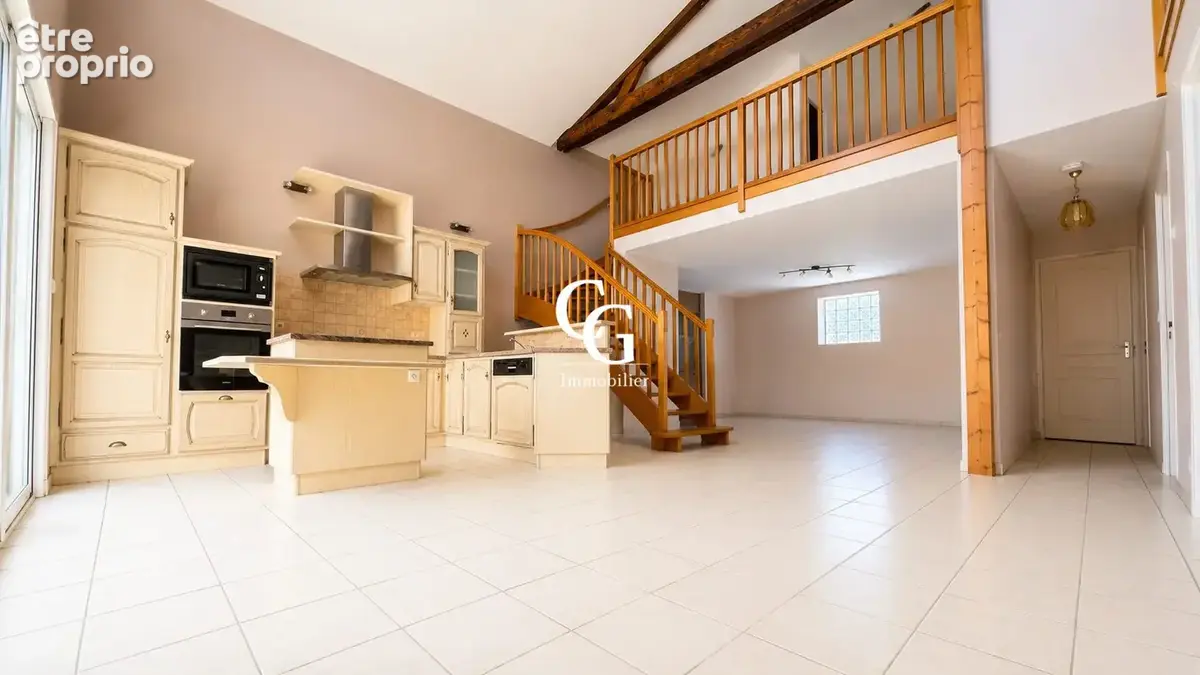 Maison 5 pièces 177 m² à vendre à Le Bignon (44140) - photo 2