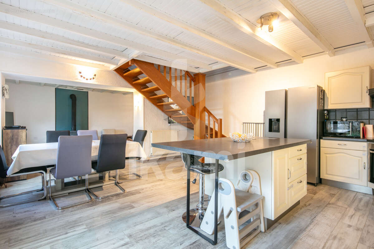 Maison à HAUTERIVES