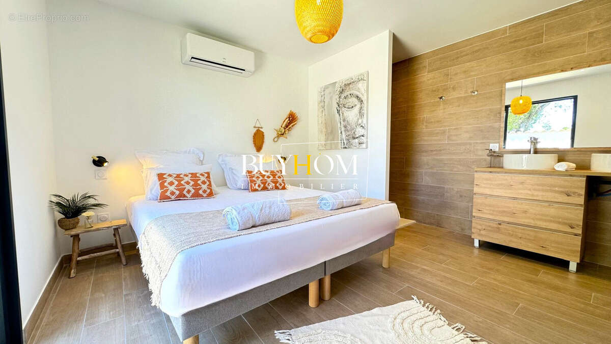 Maison à L&#039;ISLE-SUR-LA-SORGUE