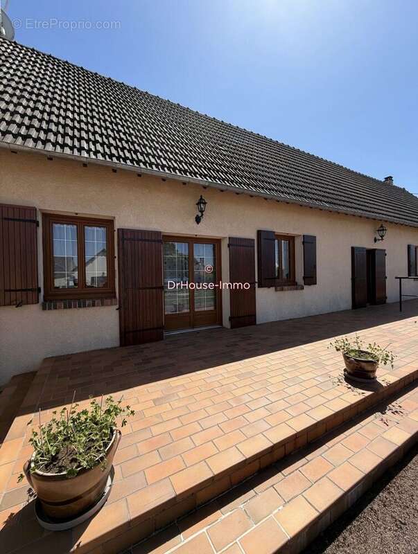 Maison à DAMMARIE-SUR-LOING