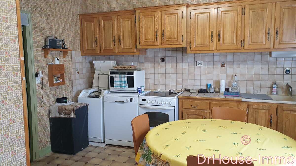 Maison à OBJAT
