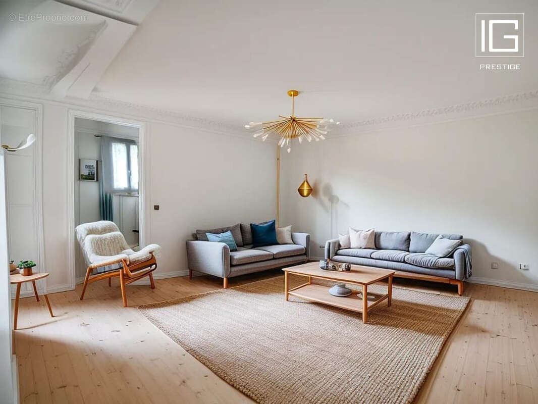 Maison à SIX-FOURS-LES-PLAGES