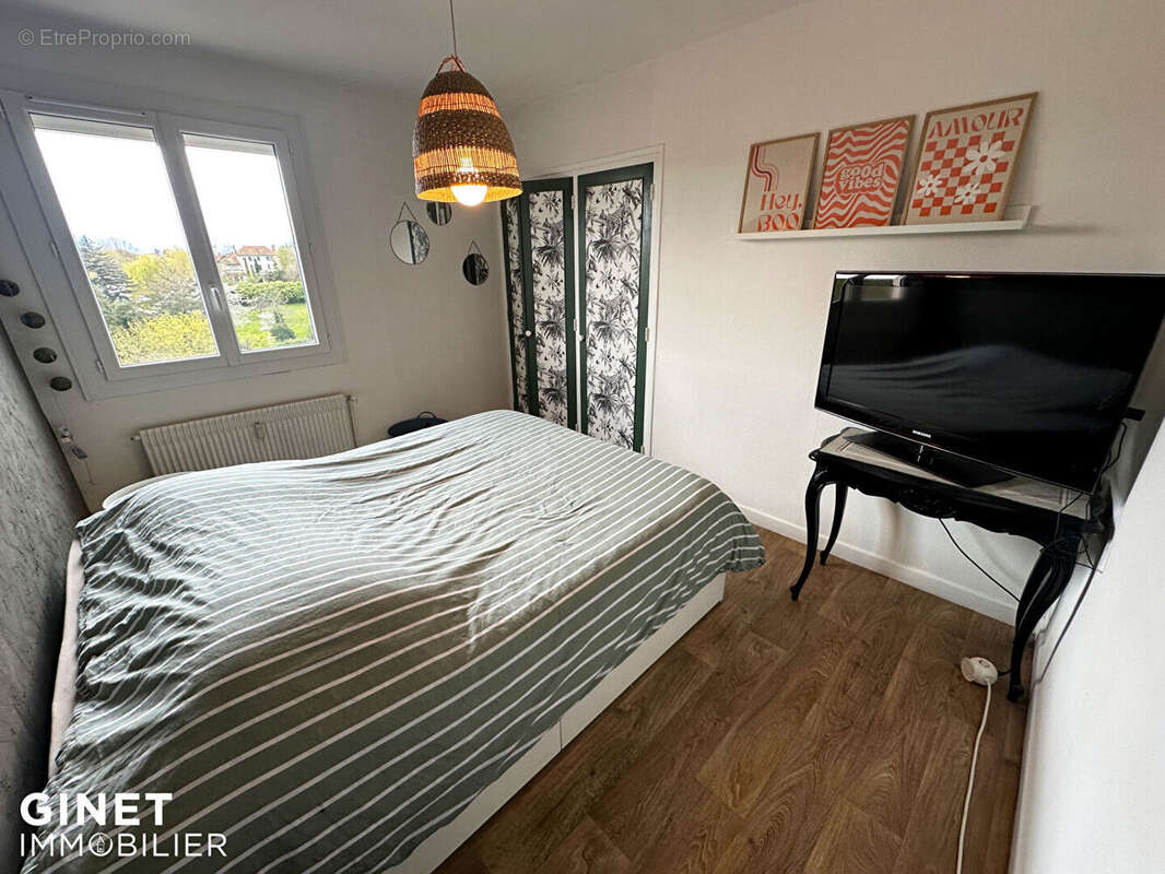 Appartement à RIORGES