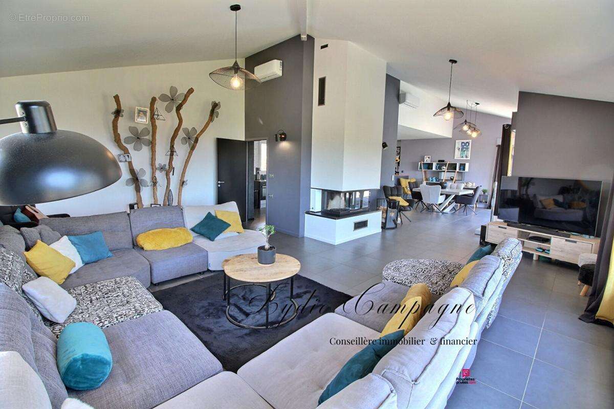 Maison à SAINT-GALMIER