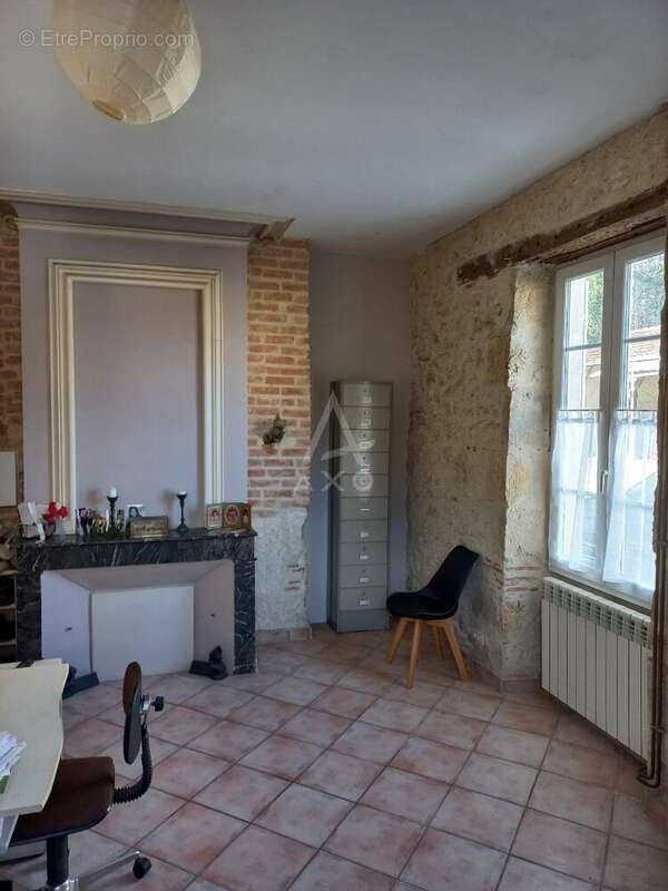 Maison à CASTELNAU-D'AUZAN