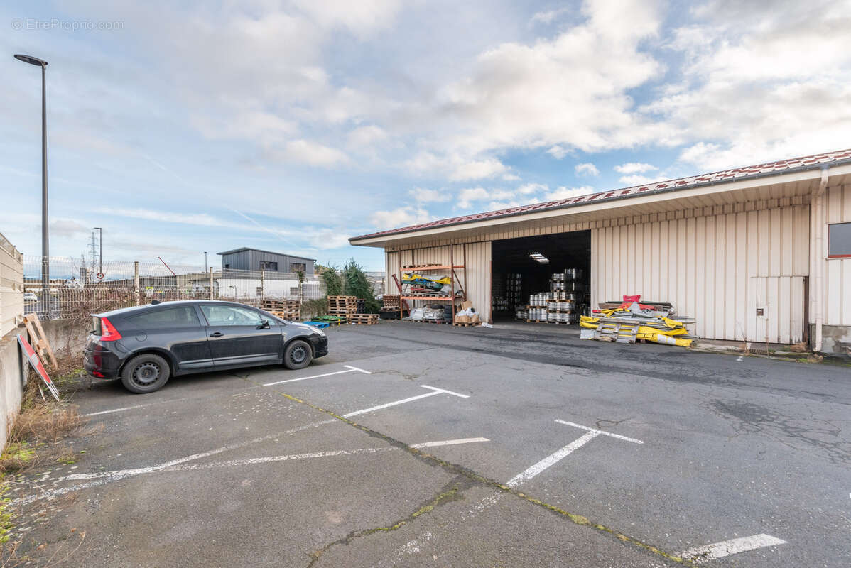 Commerce à LE PUY-EN-VELAY