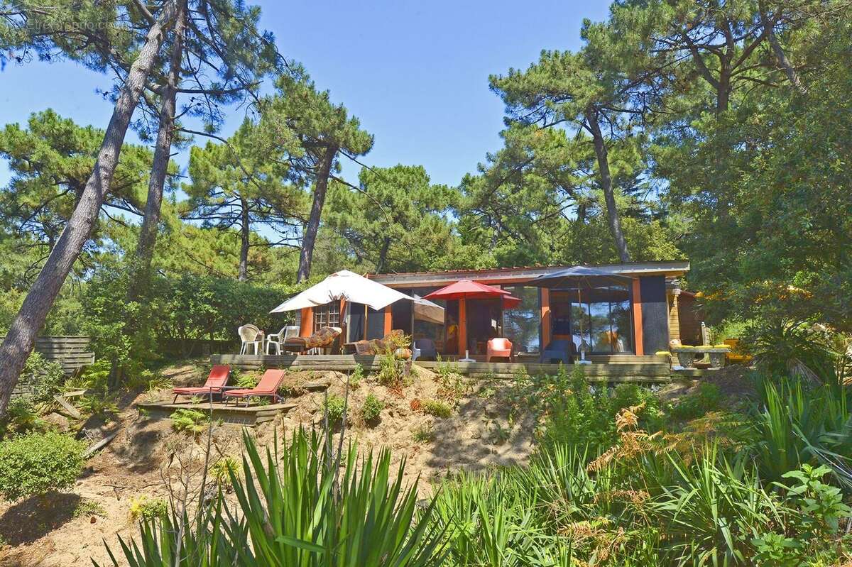 Maison à MESCHERS-SUR-GIRONDE