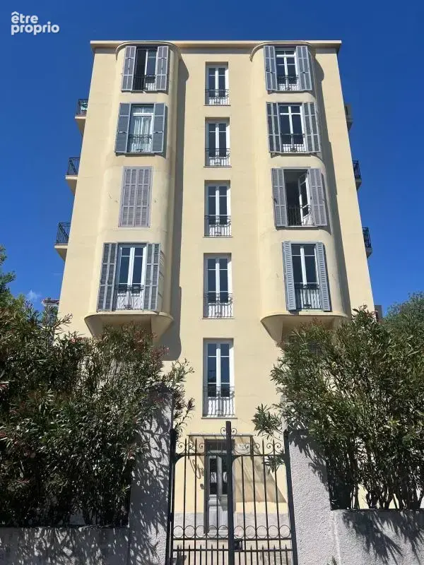 NICE Cimiez 2P 36m² dernier étage vue mer - photo 4