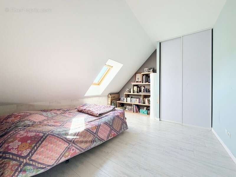 Maison à COULANS-SUR-GEE