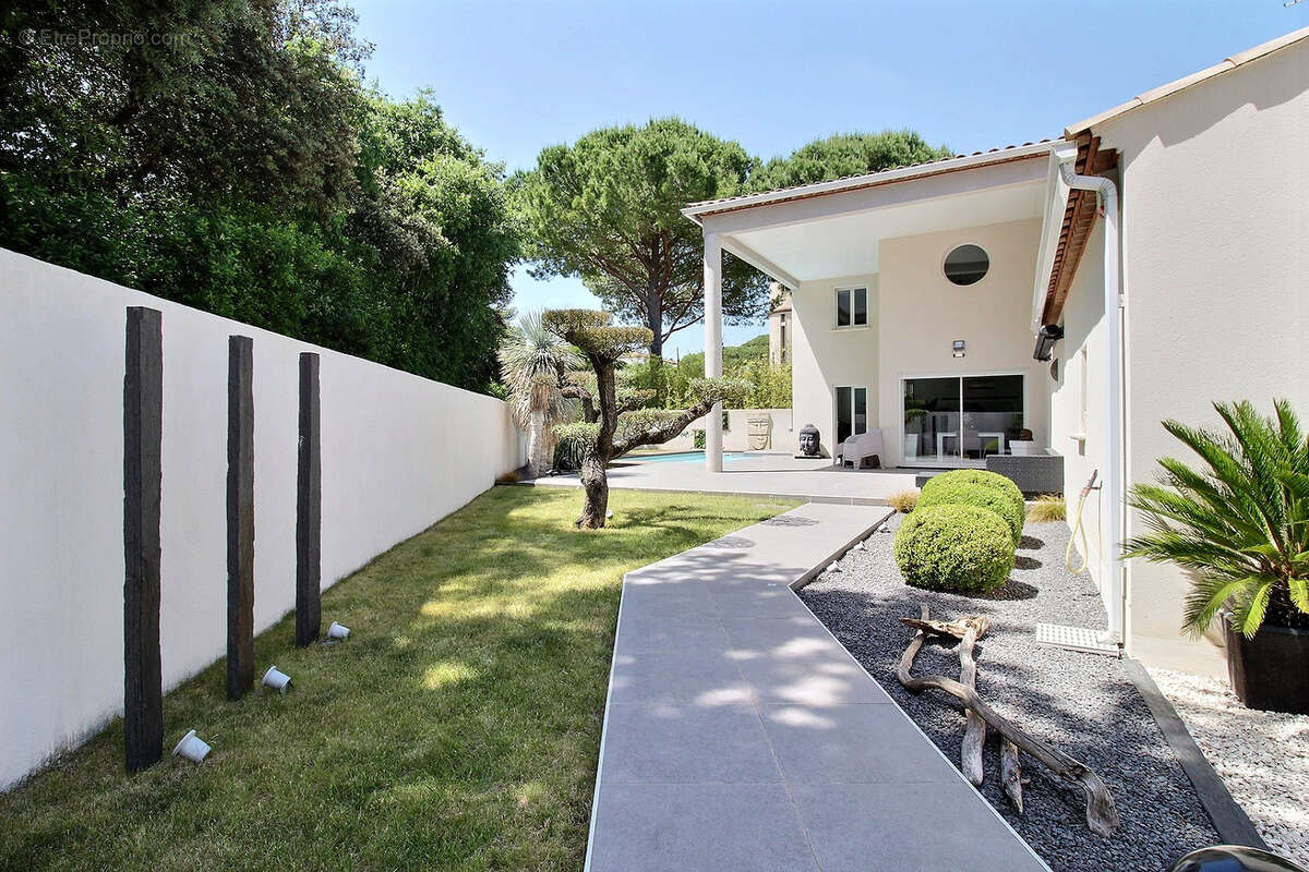 Maison à SAINT-CHRISTOL