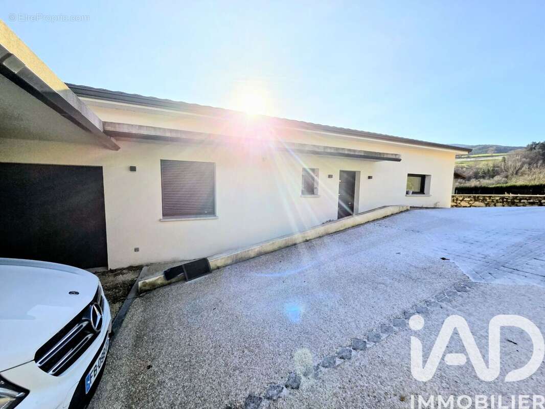 Photo 4 - Maison à VILLEVOCANCE