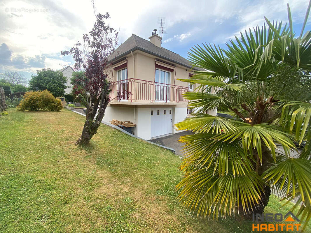 Maison à PLEUMELEUC