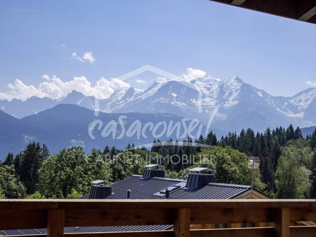 Appartement à COMBLOUX