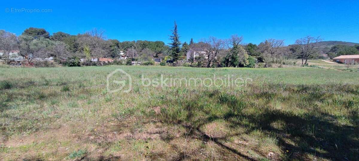 Terrain à GIGNAC