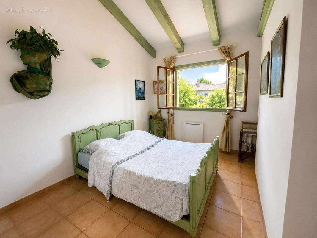 Maison 199 m² à Borgo  - photo 3