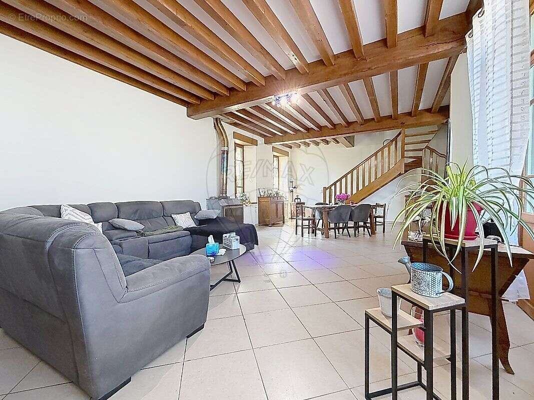 Maison à VILLEBOUGIS