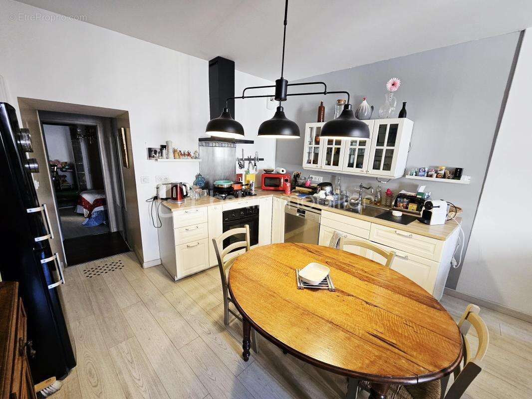 Appartement T3 rénové en centre-ville de Clermont-Ferrand - photo 3
