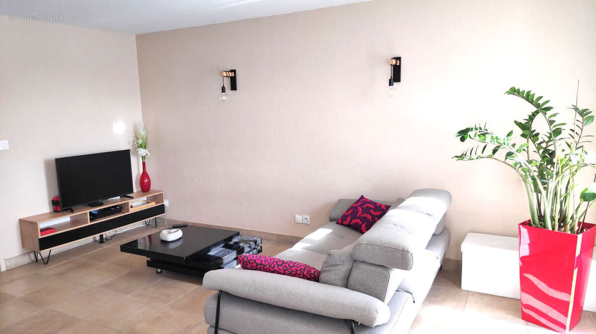 Appartement à SOUCIEU-EN-JARREST