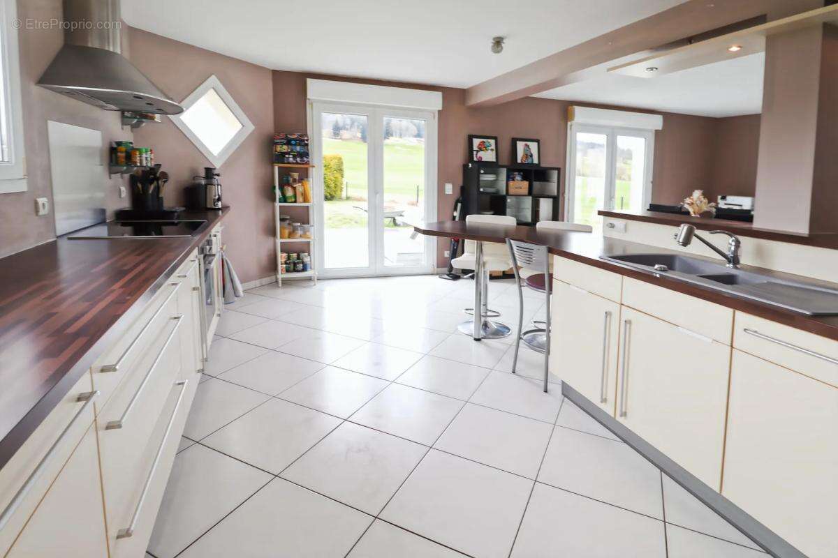 Maison à LA CHENALOTTE