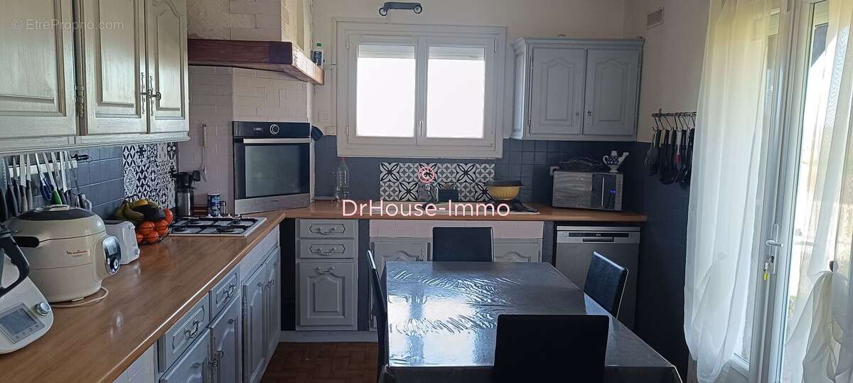 Maison à COURS-DE-PILE