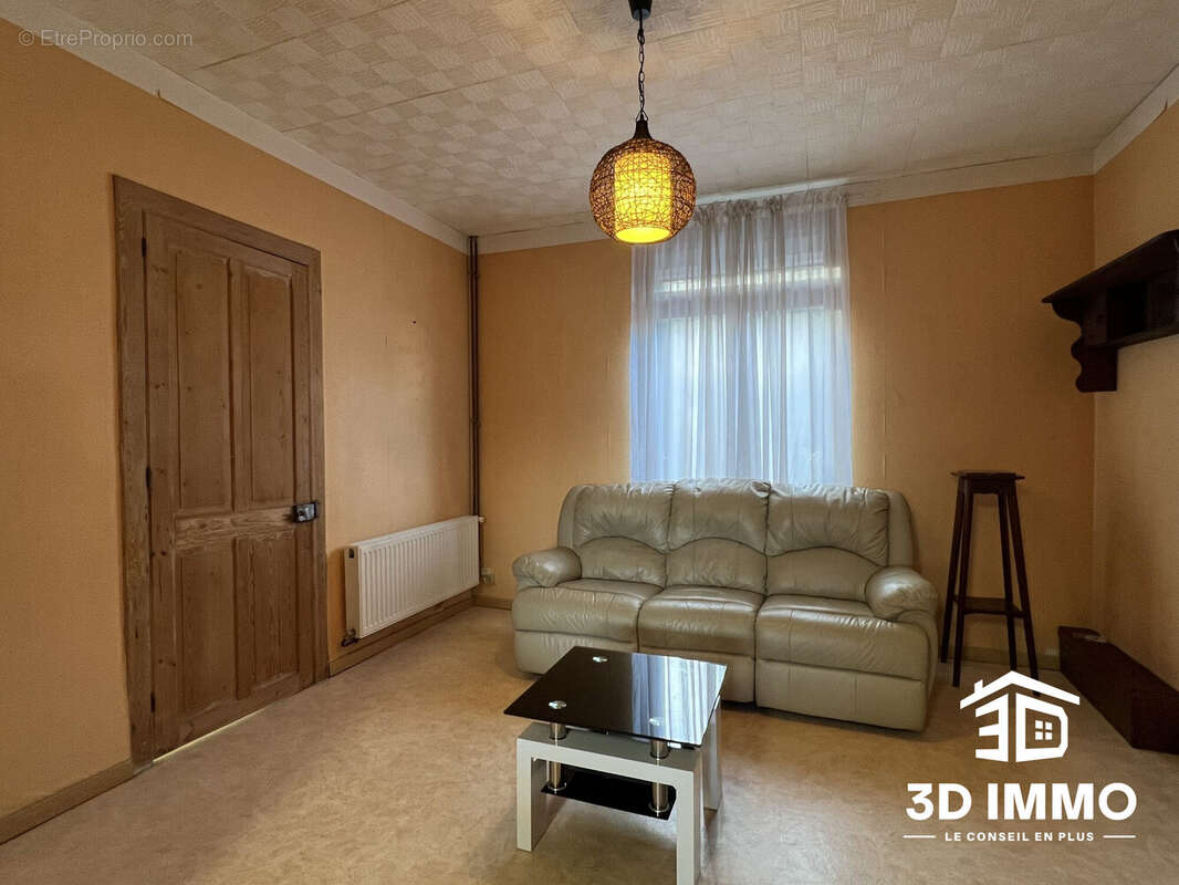 Maison à AVESNELLES