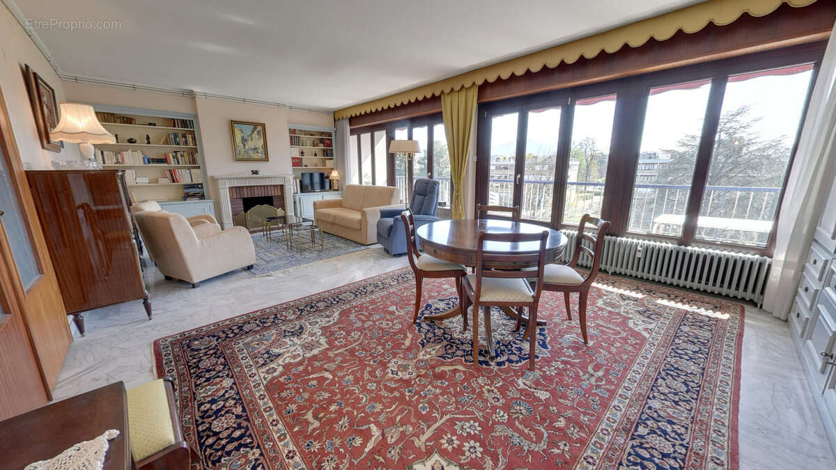 Appartement à ECHIROLLES