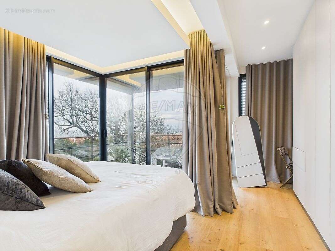 Maison à VAUX-SUR-MER