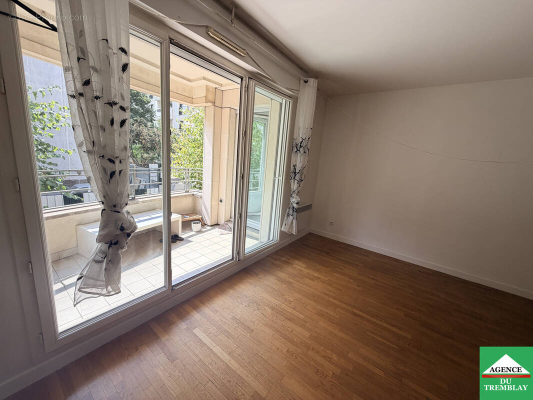 Appartement à LEVALLOIS-PERRET