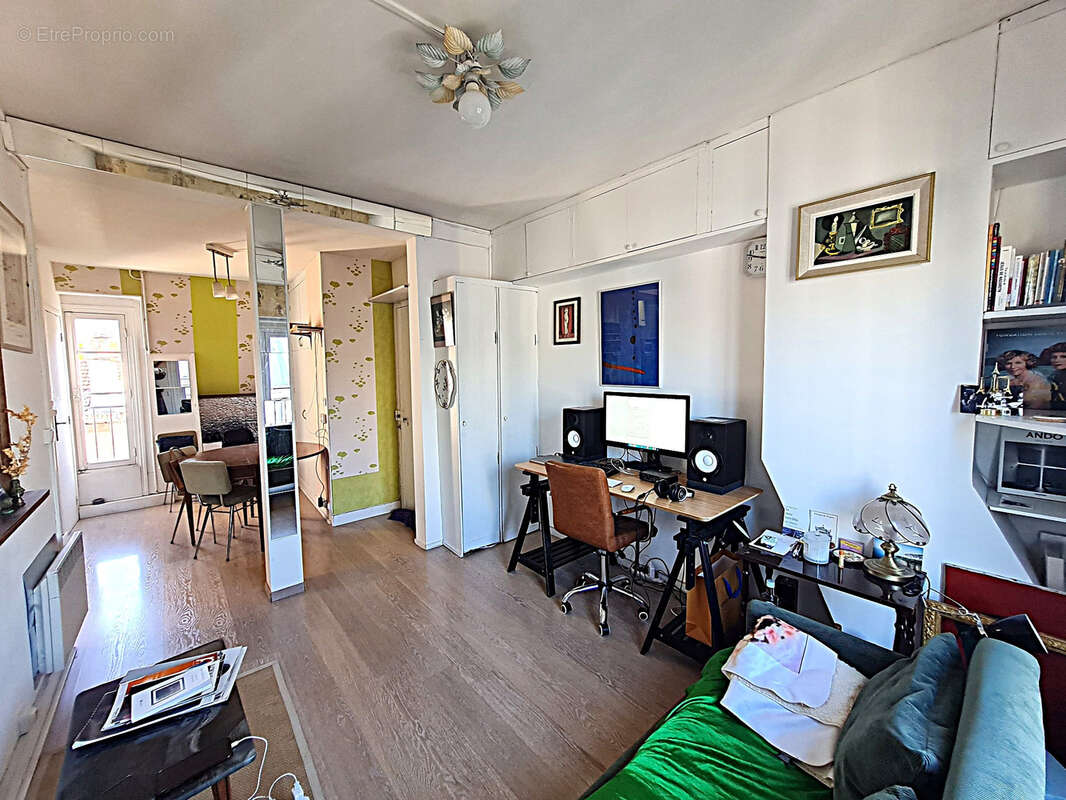 Appartement à PARIS-15E