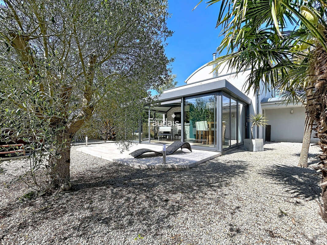 Maison 117 m² à Gouville-Sur-Mer  - photo 2