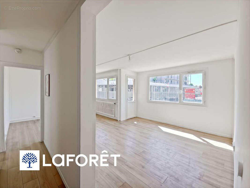 Appartement à RIS-ORANGIS