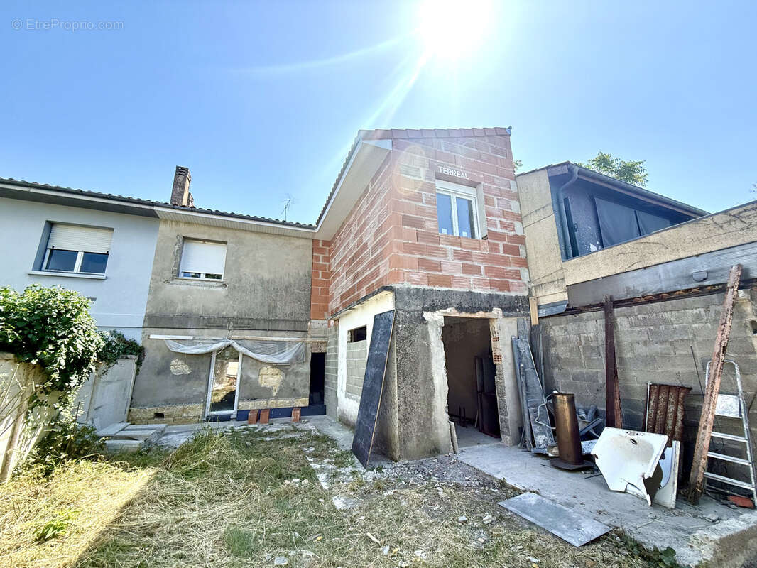 Appartement à BEGLES